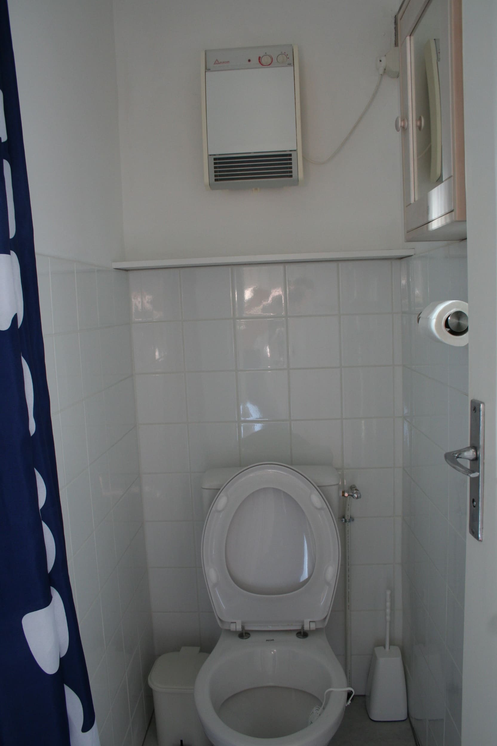 Toilet - Toilet
